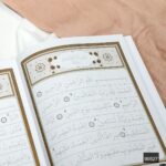 Orta Boy Arapça Sıvama Kapak Gölgeli Kuranı Kerim  + Silinebilir Tükenmez Kalem(Siyah) - Görsel 5