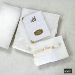 Hediyelik ve Çeyizlik 4’lü Gelin Bohçası Seti – Namaz Başörtüsü, Tafta Seccade, Yasin, Tesbih - Görsel 3