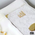 Hediyelik ve Çeyizlik 4’lü Gelin Bohçası Seti – Namaz Başörtüsü, Tafta Seccade, Yasin, Tesbih - Görsel 4